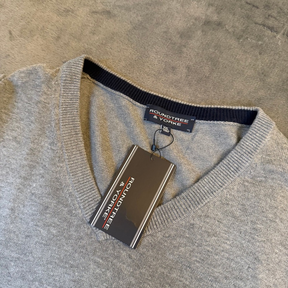 Roundtree & Yorke V Neck Sweater Mens XXL Gray Cotton Blend Lightweight NWT